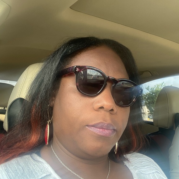 Meet your Posher, Bertine - Picture 1 of 1